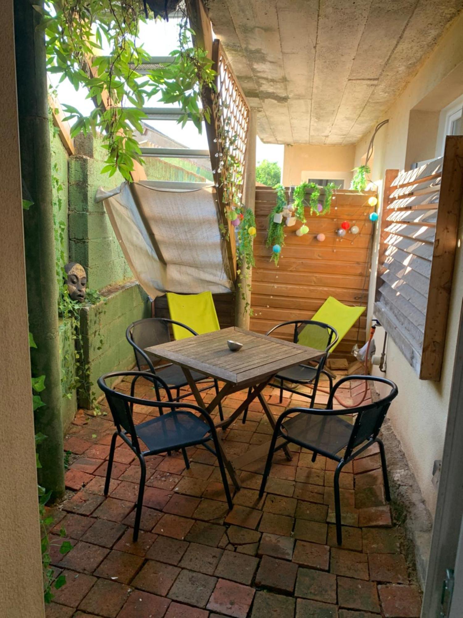Au pt’it bonheur, Gîte culturel à la Roche Bernard Férel Extérieur photo